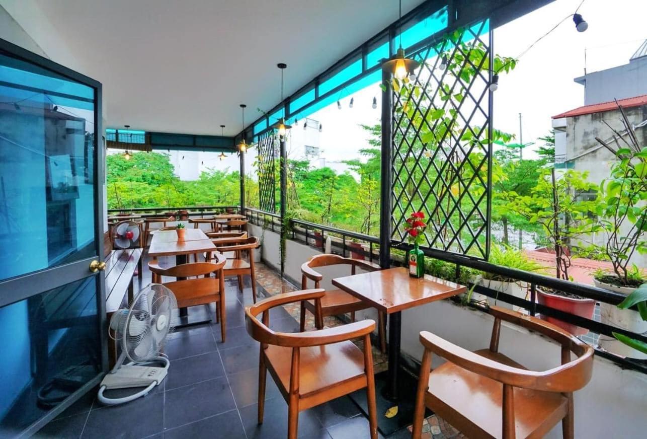 Khach San Giao Thong Hotel Hanoi Exterior foto