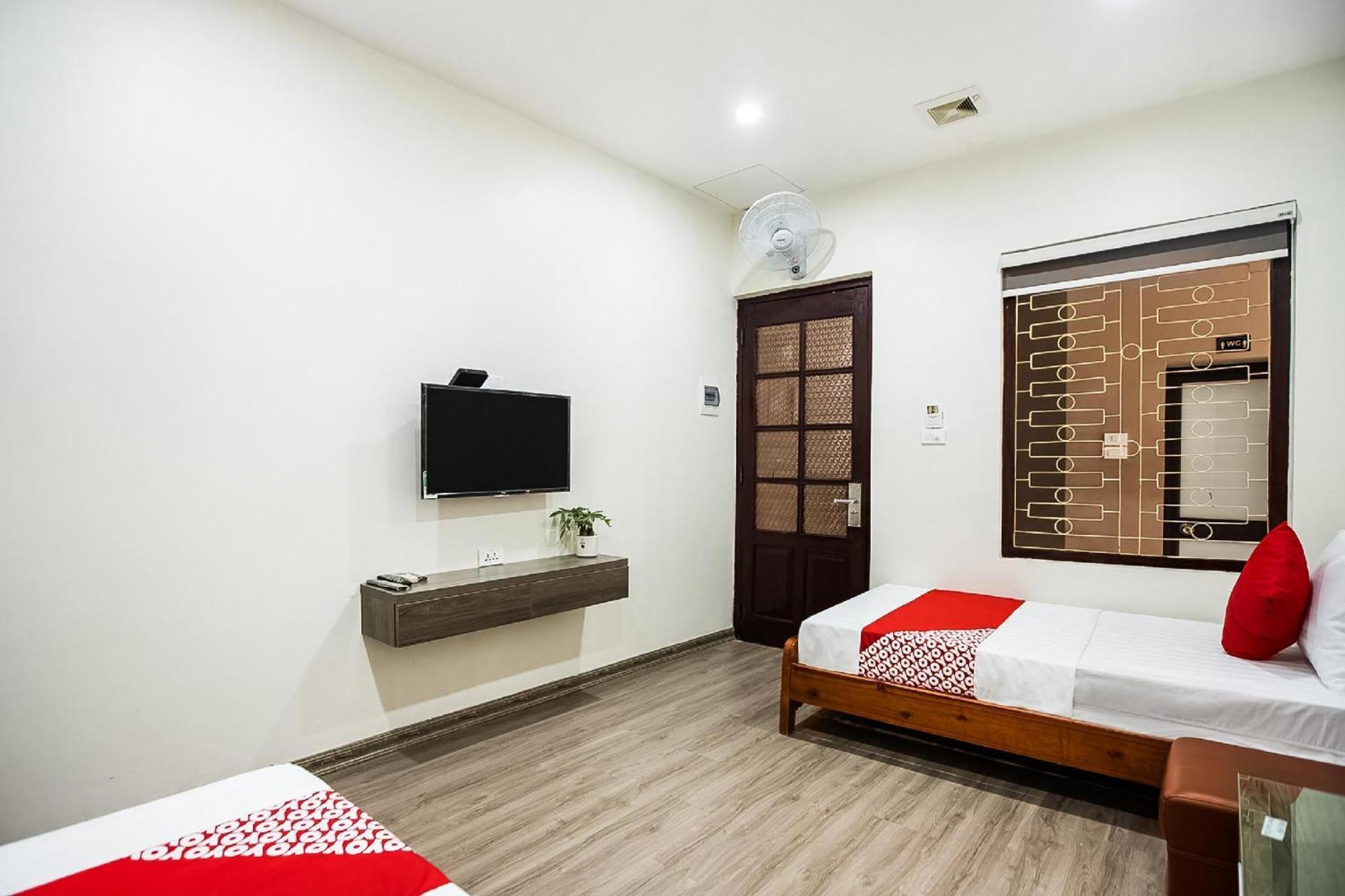 Khach San Giao Thong Hotel Hanoi Exterior foto