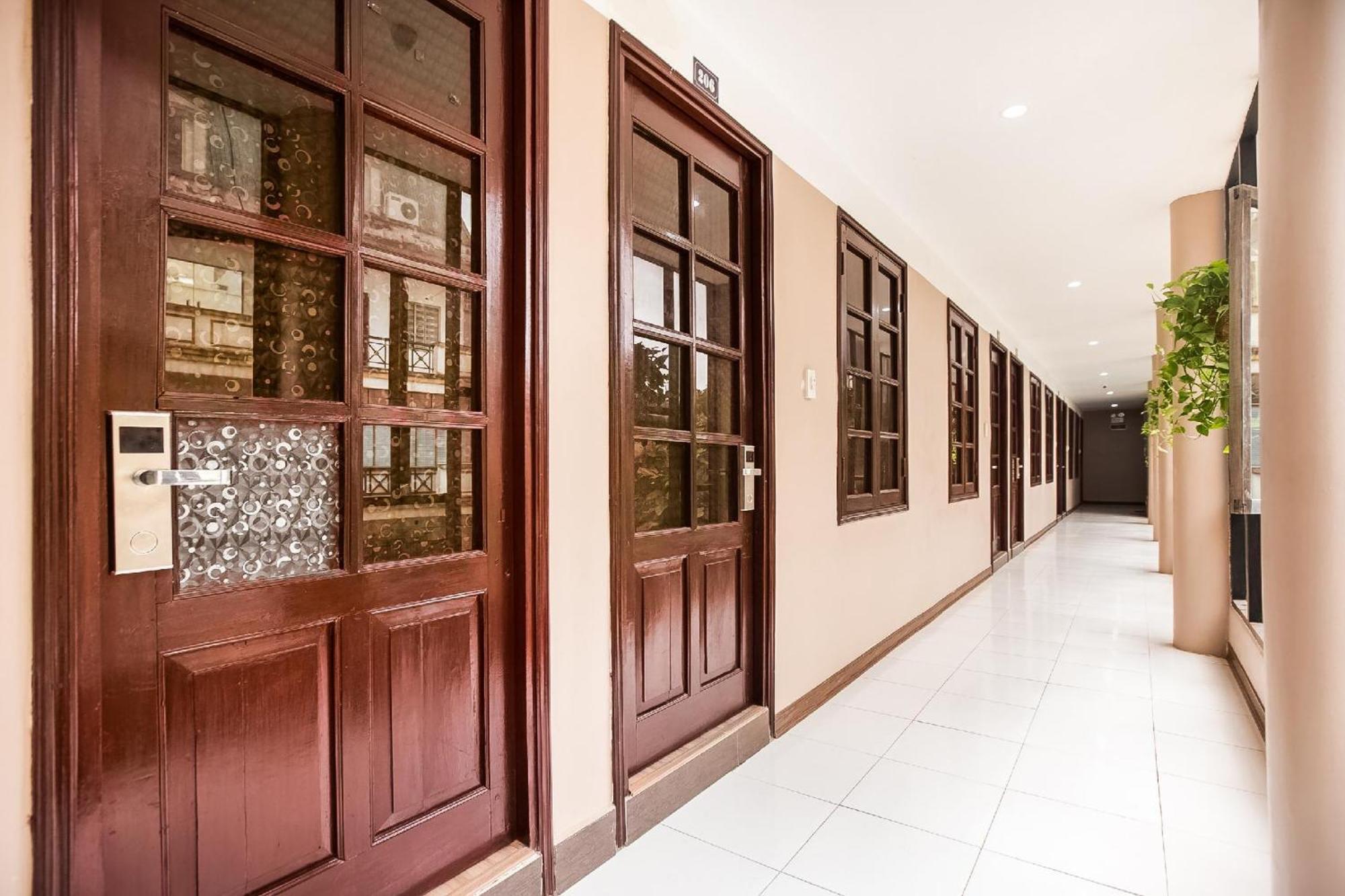 Khach San Giao Thong Hotel Hanoi Exterior foto